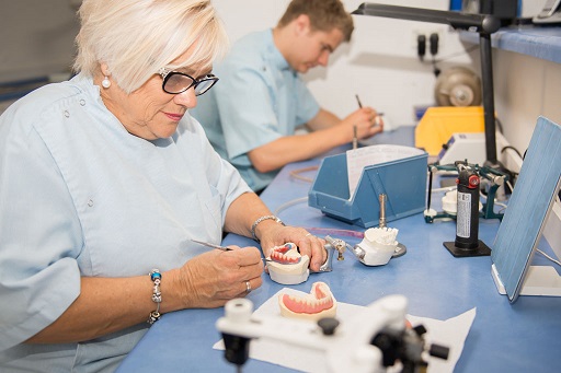 Designer-dentures-technician